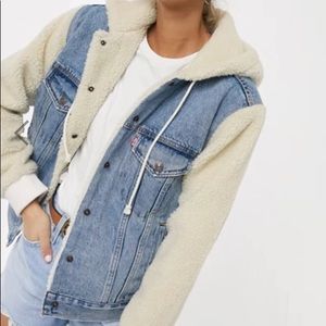 Levi’s sherpa denim jacket